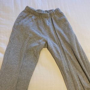 Brandy Melville sweats!
